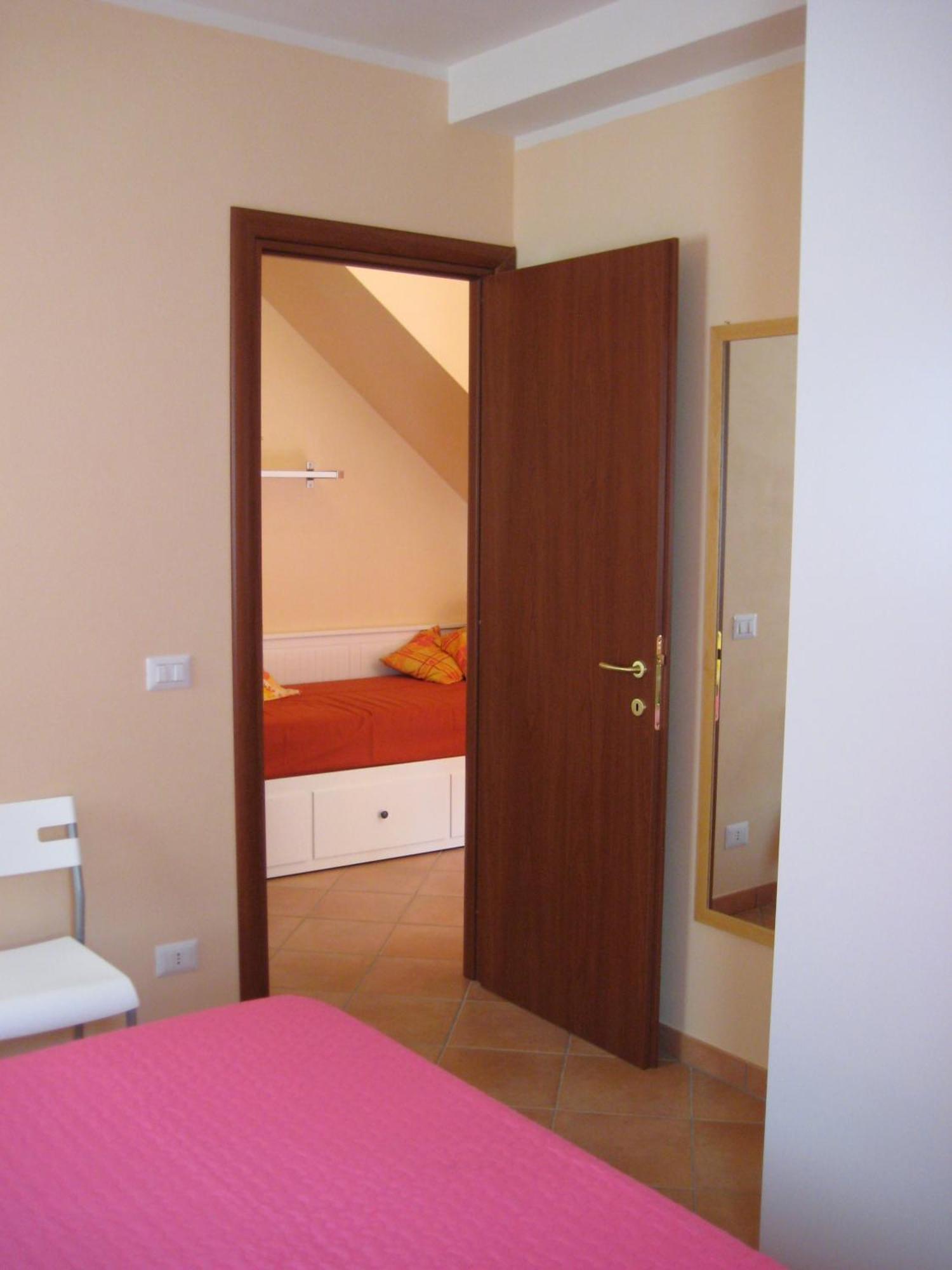 Gaia Holidays Apartments Cefalu Ruang foto