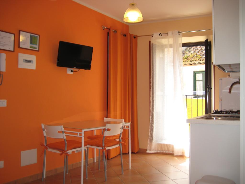 Gaia Holidays Apartments Cefalu Ruang foto